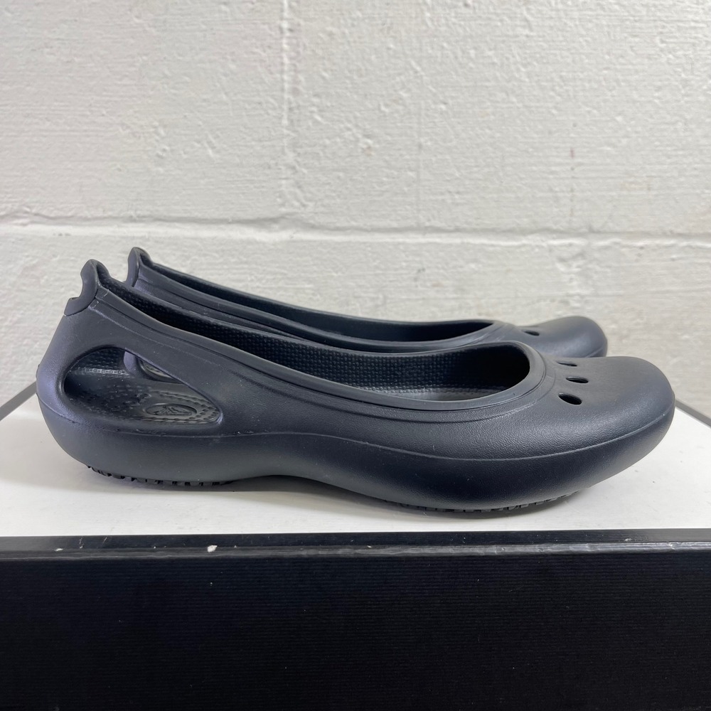 Crocs Kelli Ballet Flats Black Slip On Round Toe Comfort Shoes Women's Size 7